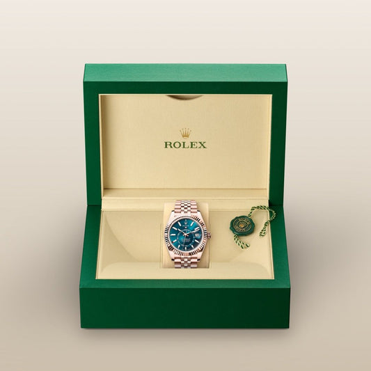 Rolex Sky-Dweller Oyster, 42 mm, Everose gold