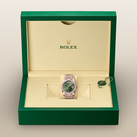 Rolex Day-Date Oyster, 40 mm, Everose gold and diamonds